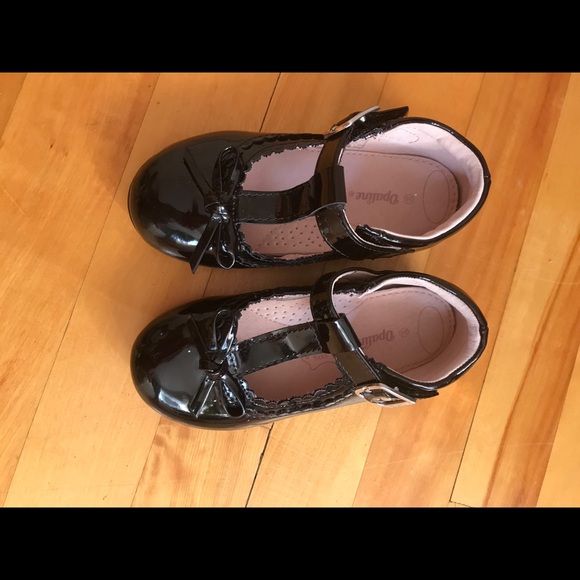 NWOT. Dress girl shoes black real leather - Picture 3 of 8